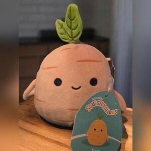 Squishmallow 'Jyri'- NWT
